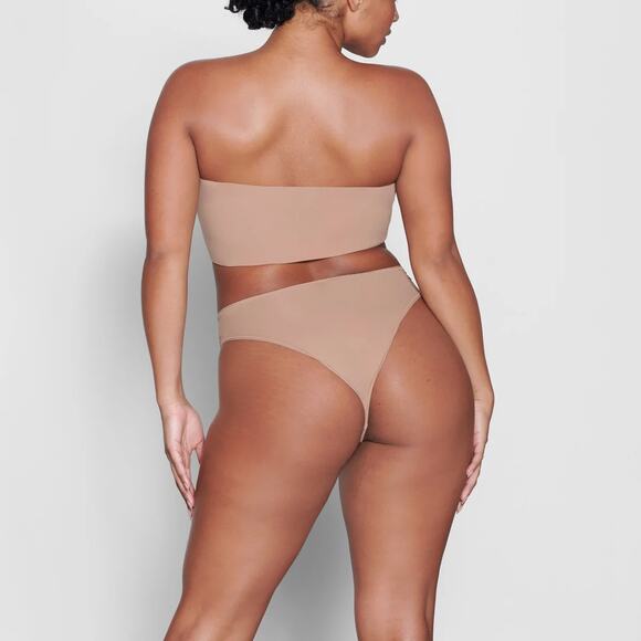 SKIMS Fits Everybody Bandeau Bra Sienna Stretch Strapless Seamless 2X NEW - Picture 3 of 8